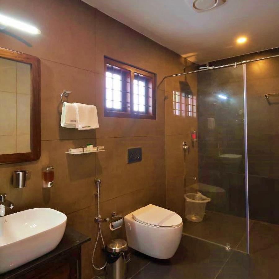 The Windy Mist Resort Munnar Chinnakanal ภายนอก รูปภาพ