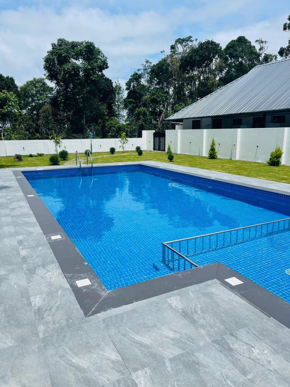 The Windy Mist Resort Munnar Chinnakanal ภายนอก รูปภาพ