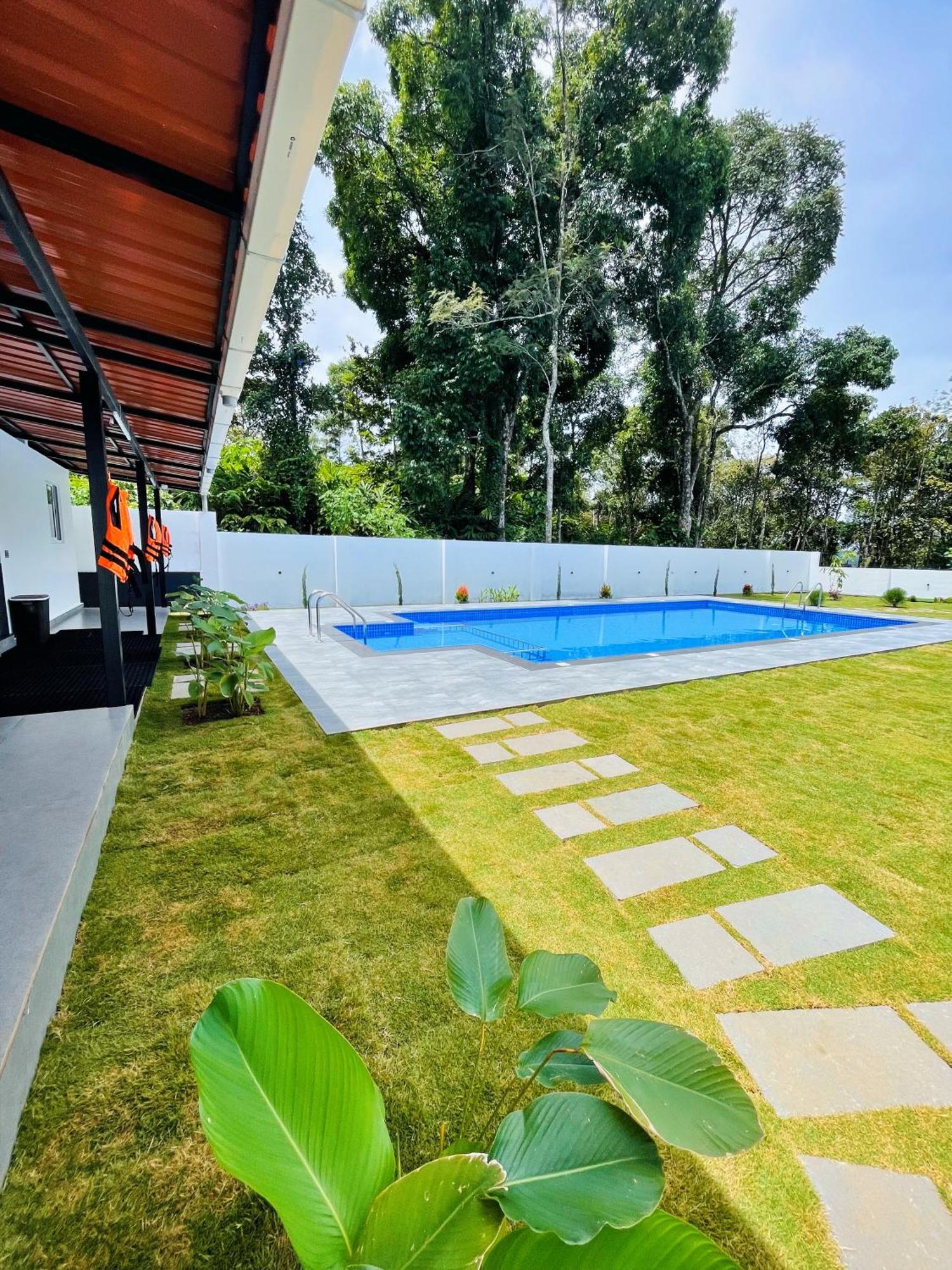 The Windy Mist Resort Munnar Chinnakanal ภายนอก รูปภาพ